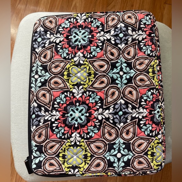 Vera Bradley laptop sleeve - Picture 4 of 7